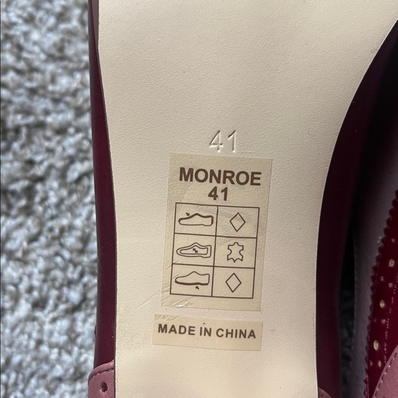 Chelsea Crew Monroe Heels by Chelsea NEW
ModCloth pinups shoes - Picture 11 of 13